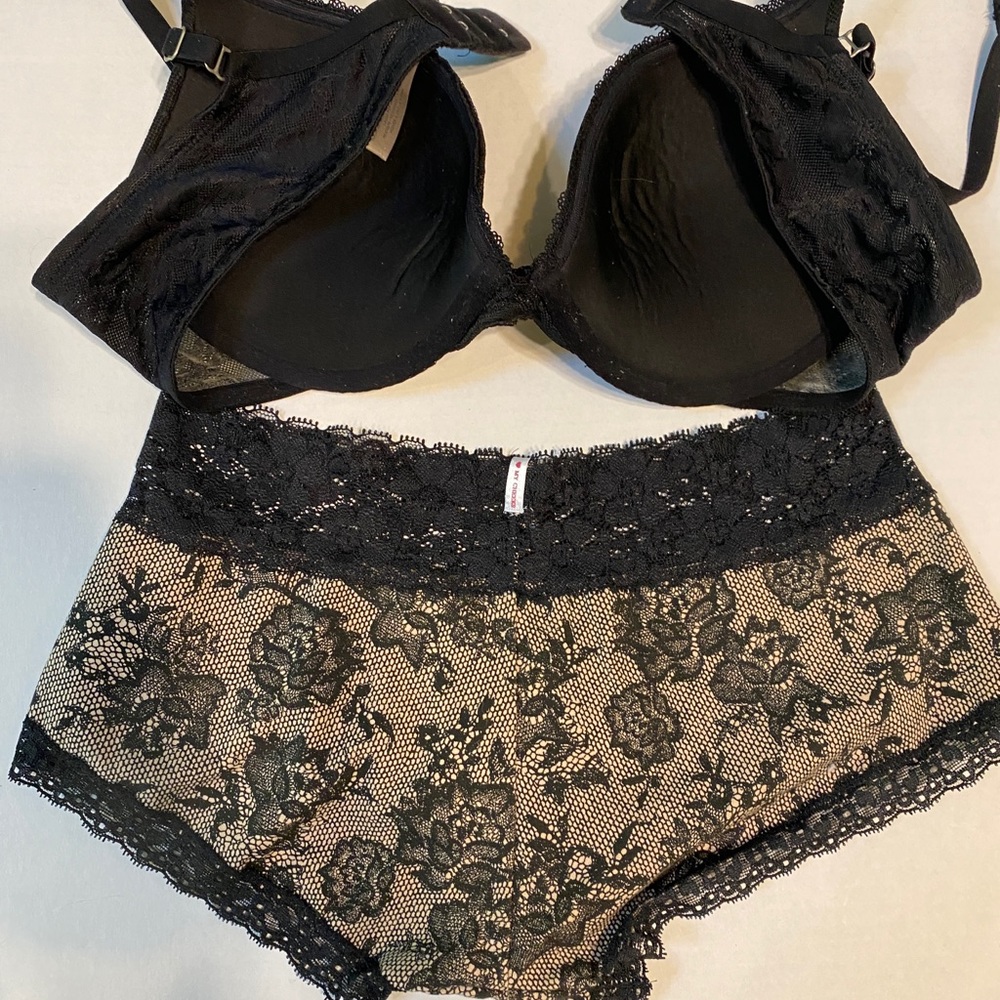 Victoria’s Secret Lot of black Lacey Bra/panty Set - Picture 5 of 8